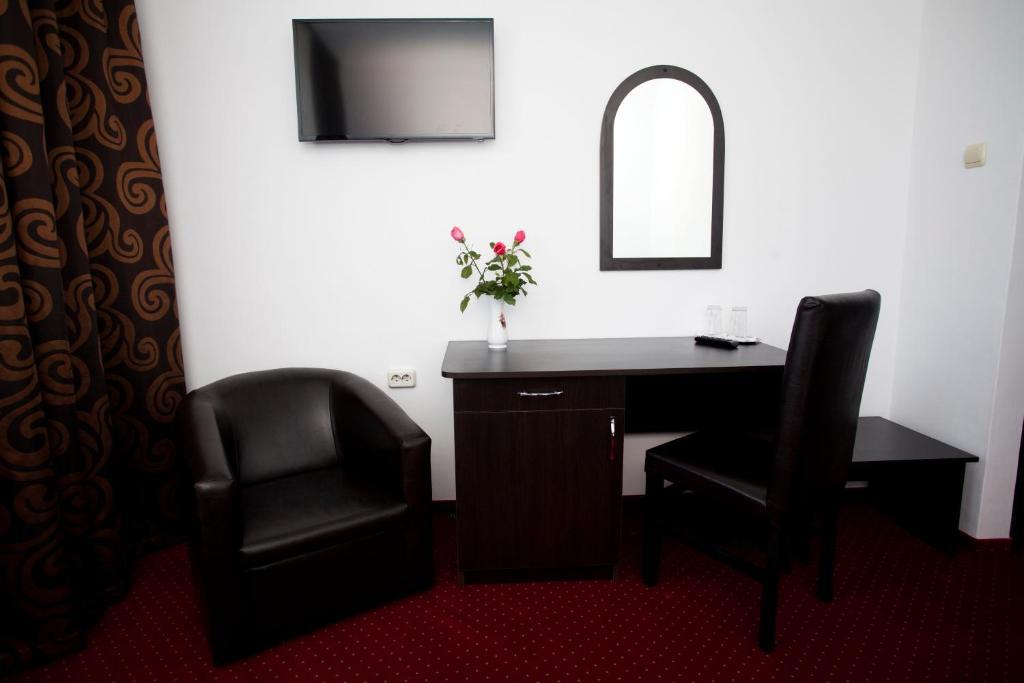 Hotel Terra Oradea Quarto foto